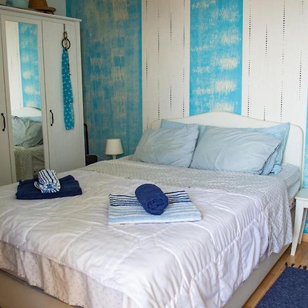 Indigo Apartment Rafina  Luaran gambar